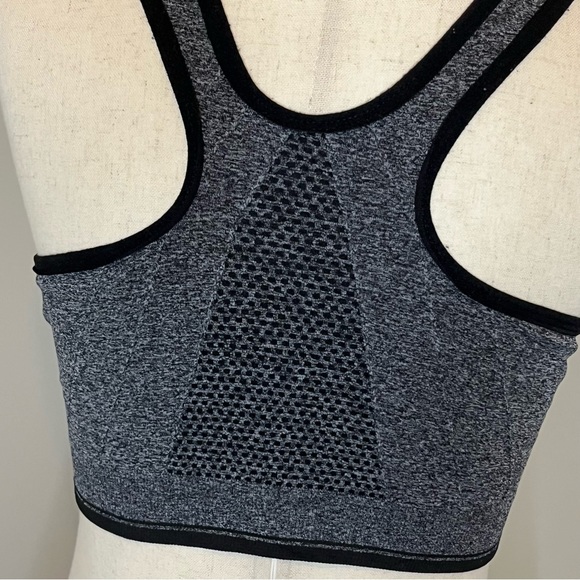 Avia Front Zip Sports Bra - Picture 7 of 8
